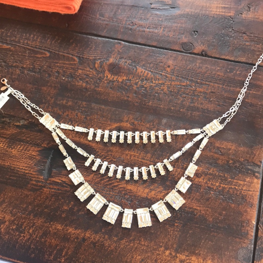 Brand new necklace